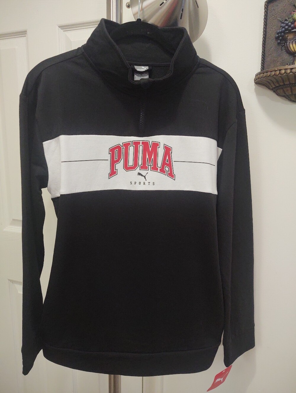 Puma Youth Black Pullover Sweatshirt with White Stripe and Red Logo Sz L (14/16)